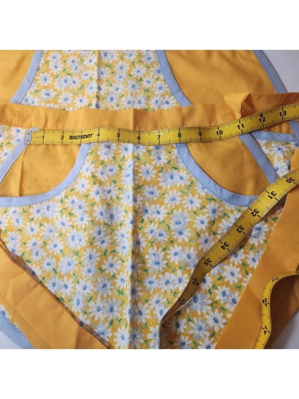 Stunning Mother and Me Handmade  Floral Daisy Half Apron Set Cottagecore Retro